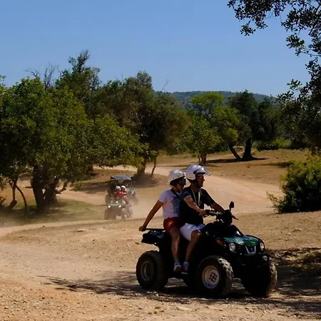 #141 Quinta Da Barracuda C02 Flat By Holidays