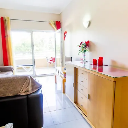 #141 Quinta Da Barracuda C02 Flat By Holidays * Αλμπουφέιρα